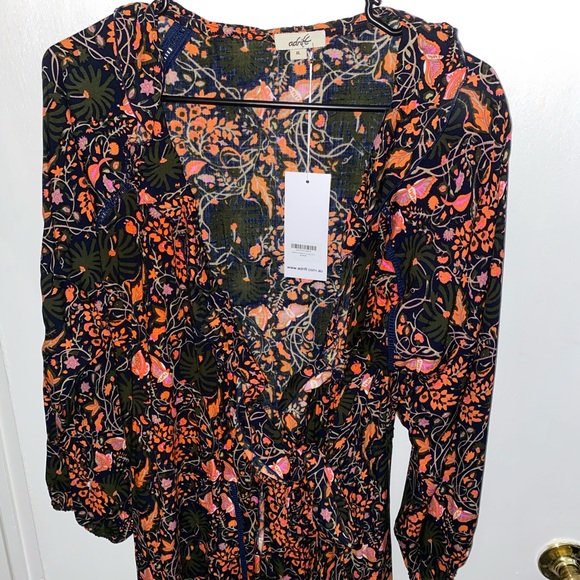 Dress - Picture 4 of 10